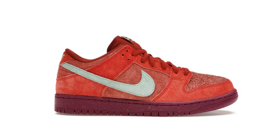 Nike Dunk Low SB Mystic Red